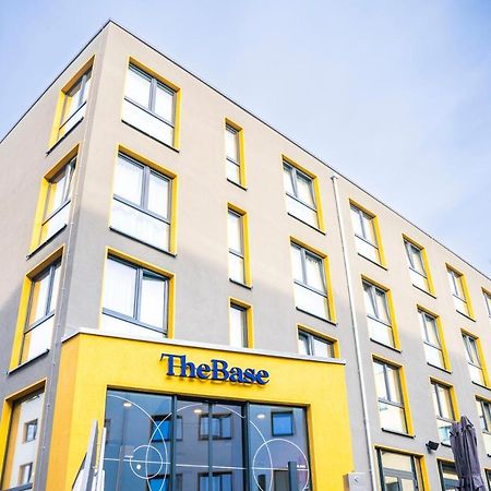 The Base Berlin One Hotel ภายนอก รูปภาพ