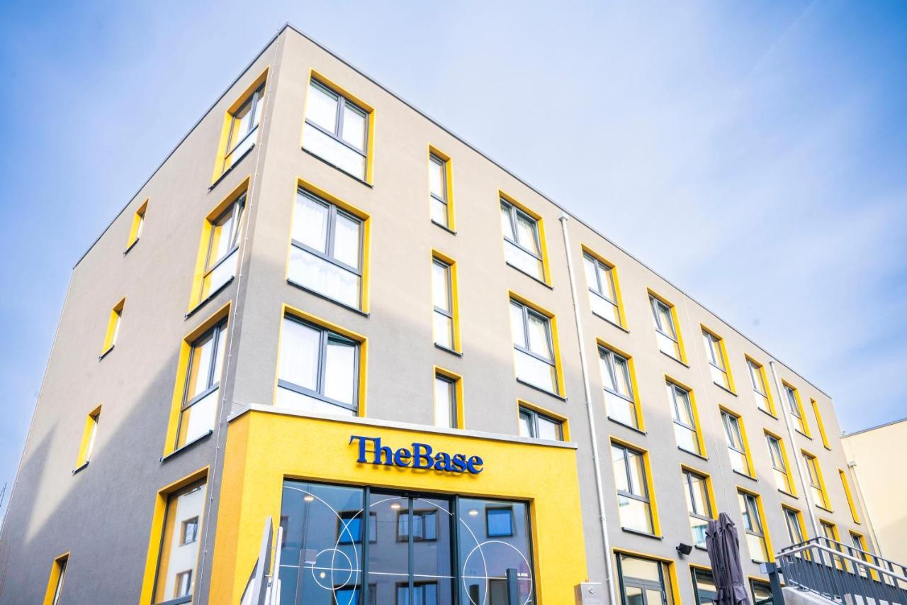 The Base Berlin One Hotel ภายนอก รูปภาพ