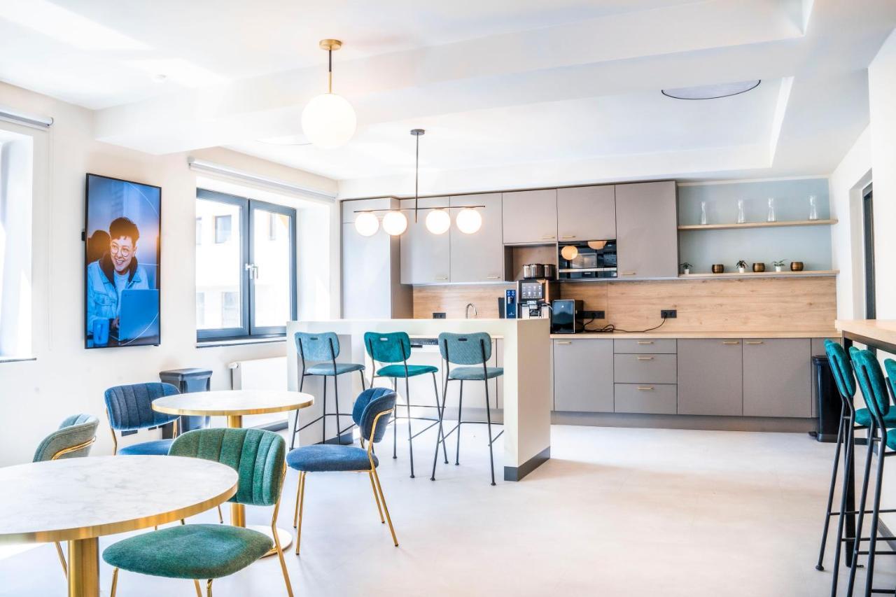 The Base Berlin One Hotel ภายนอก รูปภาพ