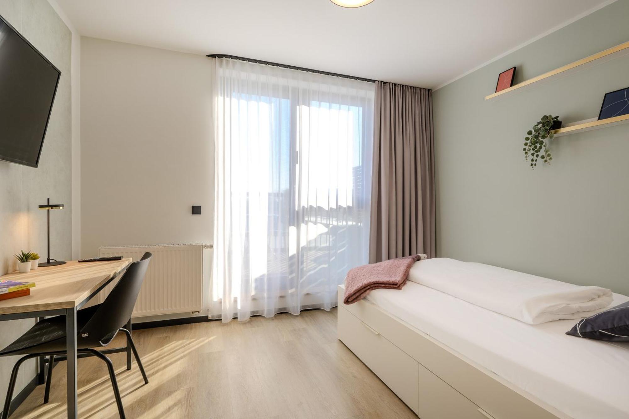 The Base Berlin One Hotel ภายนอก รูปภาพ