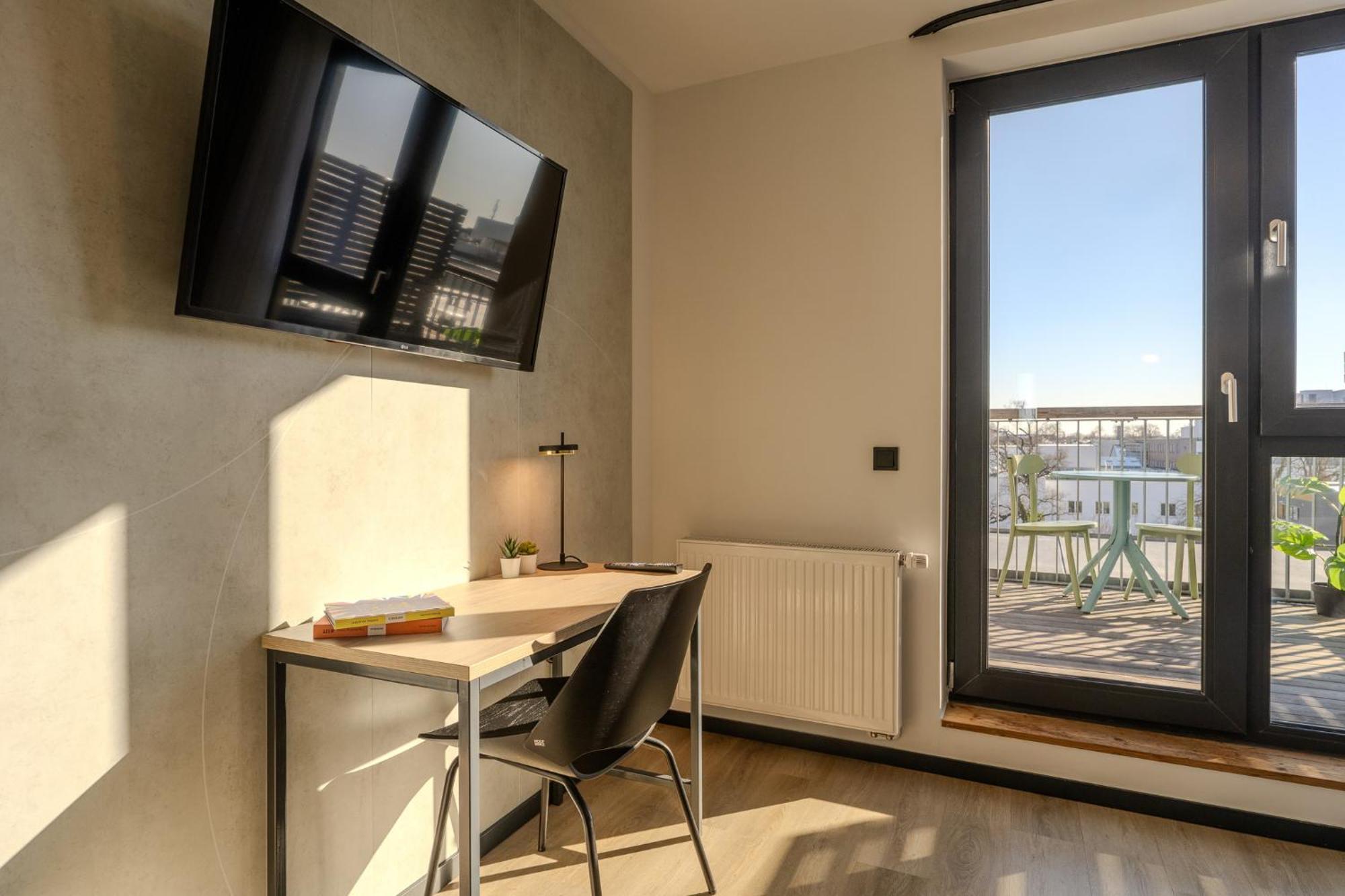 The Base Berlin One Hotel ภายนอก รูปภาพ