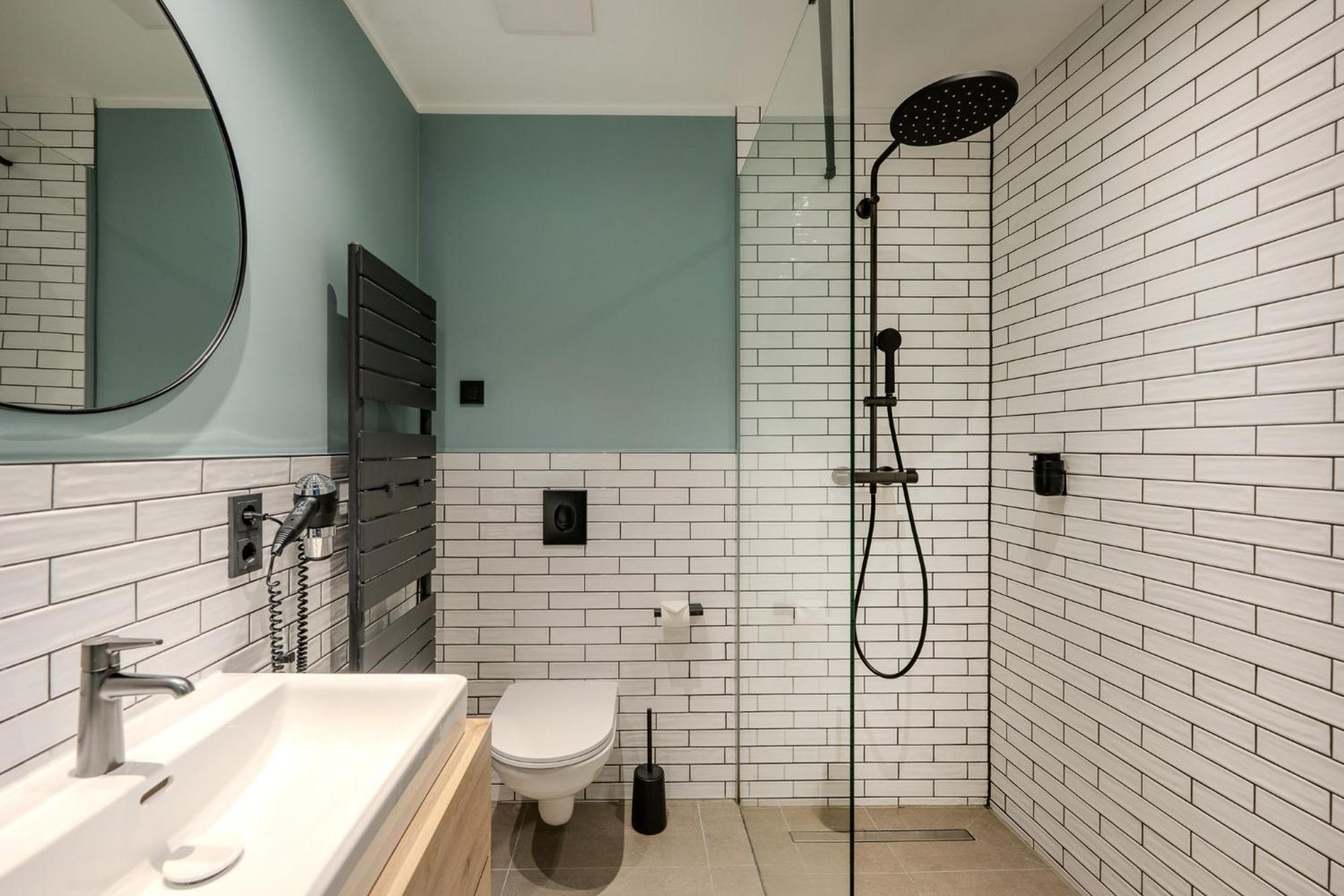 The Base Berlin One Hotel ภายนอก รูปภาพ